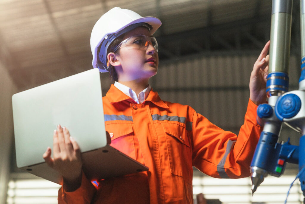 Low-Cost Laptop Rentals to Empower Manufacturing Excellence