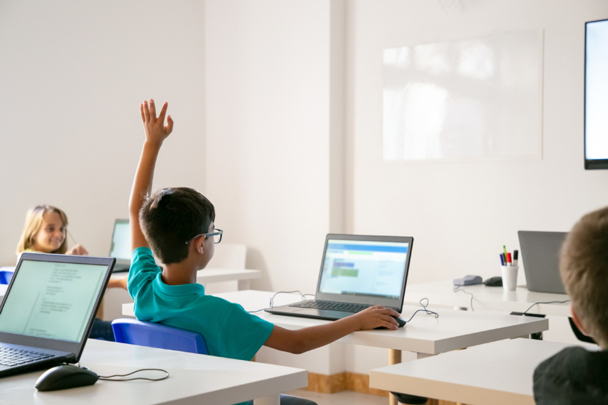 Empower Digital Education in Malaysia with IT Device Rental